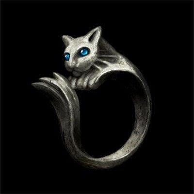 Dark Souls Silver Cat Ring Retro Fashionable Finger Ring, Perfect Gift for Friends and Classmates